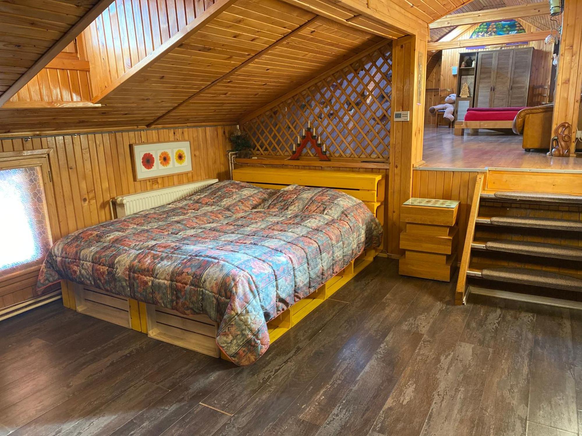 Wooden Attic Apartment Brasov Exterior photo