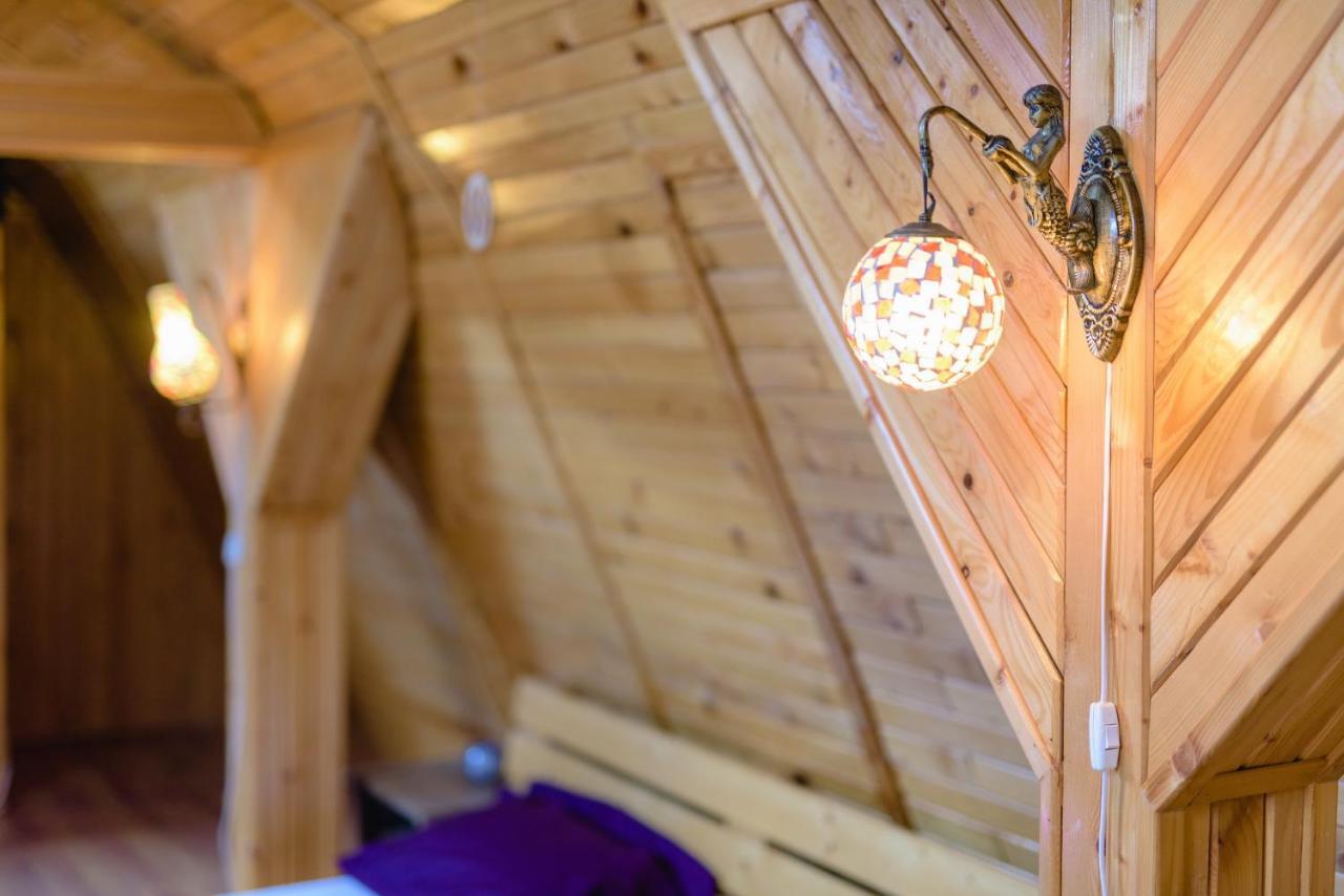Wooden Attic Apartment Brasov Exterior photo